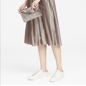 NWT Banana Republic Metallic Pleated Midi Skirt Size 6